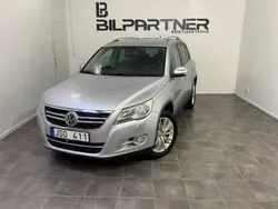 Silver Begagnad 2009 VW Tiguan Sportline SUV | 69 999 kr (Dyr)