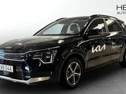 Svart (black) Begagnad 2025 Kia Niro Advance SUV | 379 900 kr (Bra pris)