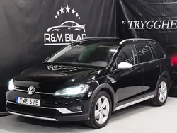 Svart Begagnad 2017 VW Golf Alltrack Kombi | 174 800 kr (Marknadspris)
