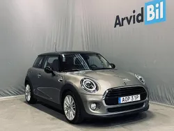 Grå Begagnad 2019 Mini Cooper Chili Halvkombi | 192 700 kr (Marknadspris)