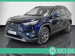 Mörkblå Begagnad 2022 Toyota RAV4 Hybrid Executive SUV | 349 900 kr (Marknadspris)