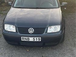 Grå Begagnad 2000 VW Bora Trendline Sedan | 21 000 kr