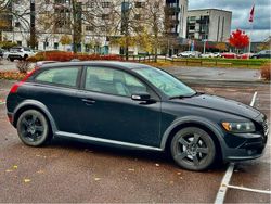 Svart Begagnad 2009 Volvo C30 Momentum Sportkupé | 46 000 kr