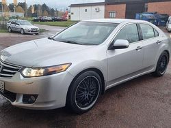Silver Begagnad 2009 Honda Accord Elegance Sedan | 47 000 kr (Marknadspris)