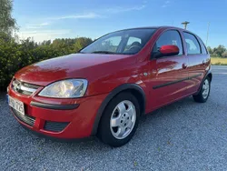 Röd Begagnad 2005 Opel Corsa Halvkombi | 27 900 kr (Dyr)