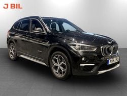 Svart Begagnad 2015 BMW X1 xLine SUV | 189 900 kr (Marknadspris)