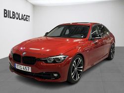 Röd Begagnad 2017 BMW 320 Sport Line Sedan | 209 800 kr (Marknadspris)
