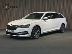 Vit Begagnad 2020 Skoda Superb LAURIN & KLEMENT Kombi | 298 400 kr (Marknadspris)