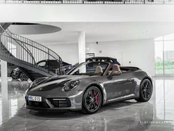 Porsche 911 Carrera GTS