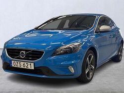 Blå Begagnad 2016 Volvo V40 R-Design Halvkombi | 169 900 kr (Lite dyr)