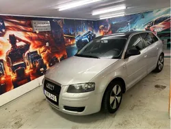 Silver Begagnad 2008 Audi A3 Sportback Attraction Halvkombi | 33 000 kr (Marknadspris)