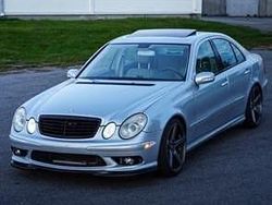 Silver Begagnad 2005 Mercedes E500 Sedan | 105 000 kr (Marknadspris)