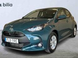 Grön Ny 2025 Toyota Yaris Hybrid Halvkombi | 269 900 kr