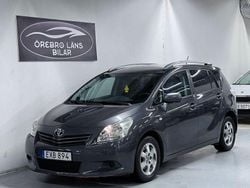 Mörkgrå (grå) Begagnad 2009 Toyota Verso Minibuss | 79 900 kr (Bra pris)
