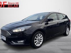 Svart Begagnad 2015 Ford Focus Titanium Kombi | 84 500 kr (Marknadspris)