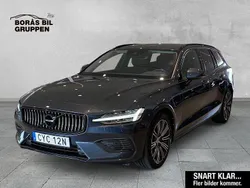 Mörkblå (blå) Begagnad 2021 Volvo V60 Inscription Kombi | 299 000 kr (Marknadspris)