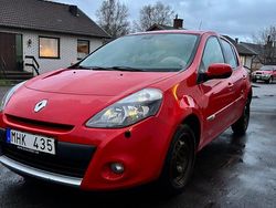 Begagnad 2012 Renault Clio R.S. Halvkombi | 31 000 kr (Marknadspris)