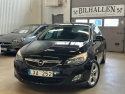 Svart Begagnad 2011 Opel Astra Enjoy Halvkombi | 64 900 kr (Marknadspris)