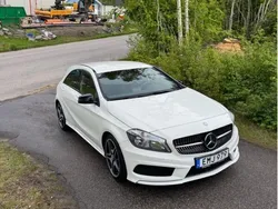 Vit Begagnad 2015 Mercedes A180 AMG Halvkombi | 139 990 kr (Marknadspris)