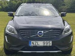 Svart Begagnad 2014 Volvo XC60 Summum SUV | 179 000 kr (Marknadspris)