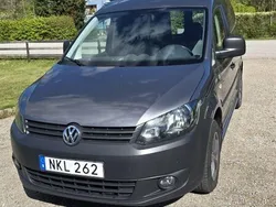 Grå Begagnad 2015 VW Caddy Minibuss | 85 000 kr (Marknadspris)