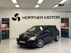 Svart Begagnad 2002 Toyota Corolla Halvkombi | 39 000 kr (Lite dyr)