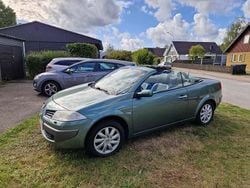 Grön Begagnad 2006 Renault Mégane Cabriolet Cab | 20 000 kr (Superpris)