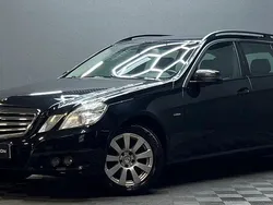 Svart Begagnad 2010 Mercedes E300 Classic Kombi | 99 900 kr