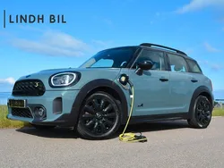 Grön Begagnad 2023 Mini Cooper Countryman SUV | 334 900 kr (Marknadspris)