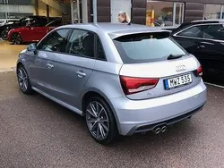 Silver Begagnad 2018 Audi A1 Sportback S-Line Halvkombi | 135 000 kr (Bra pris)