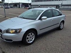 Grå Begagnad 2005 Volvo S40 Sedan | 26 000 kr (Marknadspris)