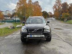 Svart Begagnad 2013 Volvo XC90 Momentum SUV | 160 000 kr (Marknadspris)