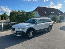 Vit Begagnad 2015 Volvo XC70 Summum SUV | 145 000 kr (Marknadspris)