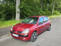 Röd Begagnad 2006 Renault Clio R.S. Authentique Halvkombi | 20 000 kr (Bra pris)