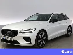 Vit Begagnad 2023 Volvo V60 Ultimate Kombi | 499 900 kr (Marknadspris)