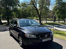 Svart Begagnad 2011 Volvo V70 Momentum Kombi | 52 000 kr (Marknadspris)