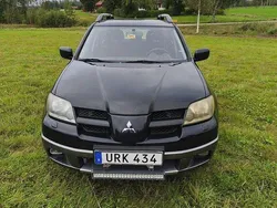 Svart Begagnad 2004 Mitsubishi Outlander SUV | 7 000 kr