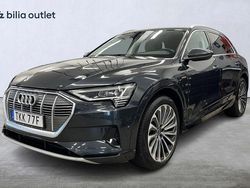 Mörkgrå Begagnad 2022 Audi e-tron SUV | 349 900 kr (Marknadspris)