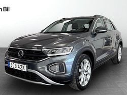Mörkgrå (indium grey metallic) Begagnad 2022 VW T-Roc Life SUV | 209 900 kr (Marknadspris)
