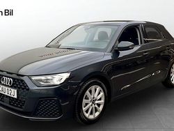 Grå Begagnad 2025 Audi A1 Sportback Proline Halvkombi | 234 000 kr (Marknadspris)