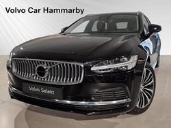 Svart Begagnad 2023 Volvo V90 Core Kombi | 429 000 kr (Marknadspris)