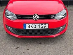 Röd Begagnad 2014 VW Polo Halvkombi | 79 000 kr