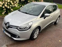 Silver Begagnad 2015 Renault Clio IV Halvkombi | 49 000 kr (Marknadspris)