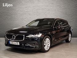Svart Begagnad 2020 Volvo V60 Momentum Kombi | 259 000 kr (Marknadspris)