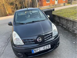 Svart Begagnad 2010 Nissan Pixo Halvkombi | 15 000 kr