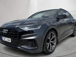 Grå Begagnad 2019 Audi Q8 S-Line SUV | 550 000 kr