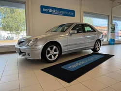 Silver Begagnad 2006 Mercedes C180 Avantgarde Sedan | 69 900 kr (Dyr)