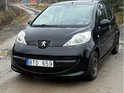 Svart Begagnad 2008 Peugeot 107 Halvkombi | 16 500 kr (Superpris)