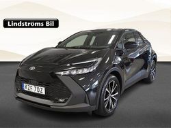 Svart Begagnad 2024 Toyota C-HR Style SUV | 399 900 kr (Bra pris)