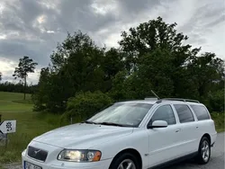 Vit Begagnad 2006 Volvo V70 Kinetic Kombi | 26 000 kr (Marknadspris)